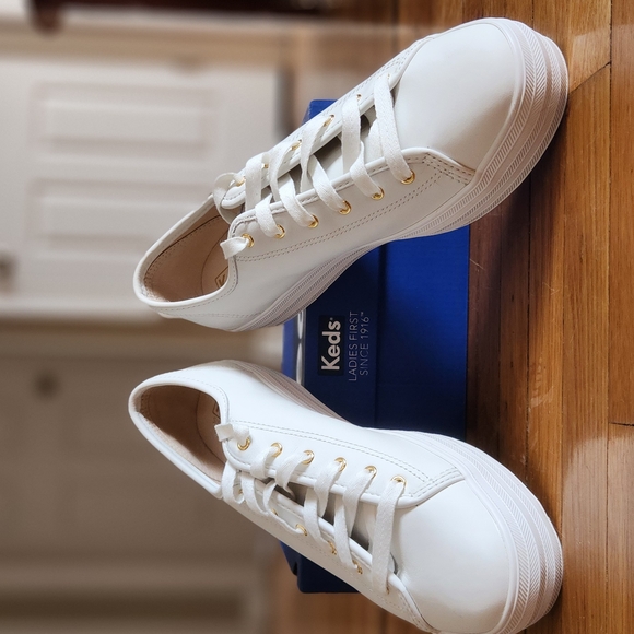 Keds White Sneakers with Gold Accents - Picture 5 of 10